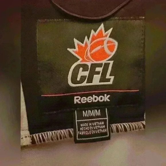 CFL CALGARY STAMPEDERS REEBOK authentic sideline  softshell jacket. Men's Med - Picture 11 of 12
